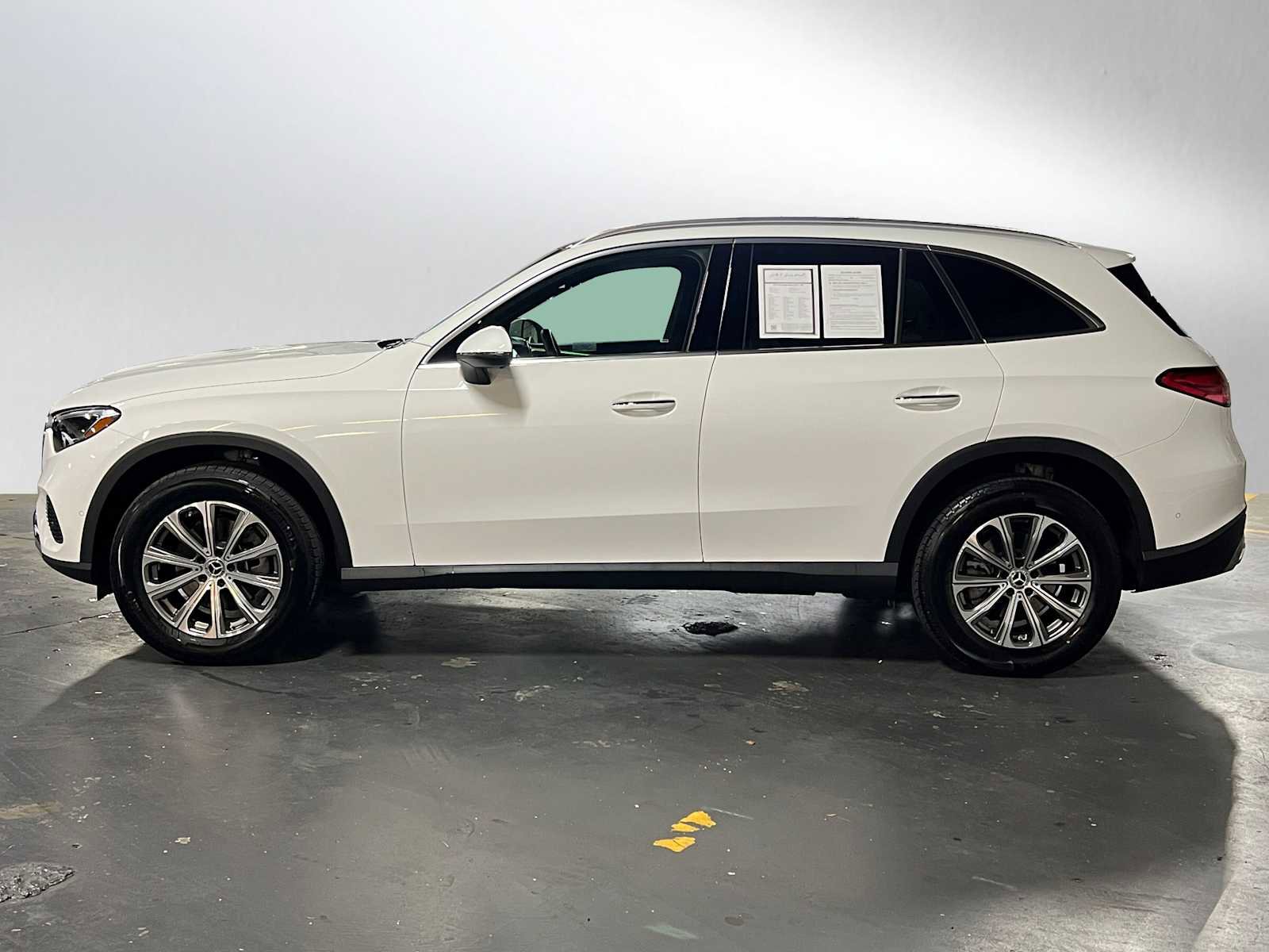 Certified 2025 Mercedes-Benz GLC 300 4MATIC image 6
