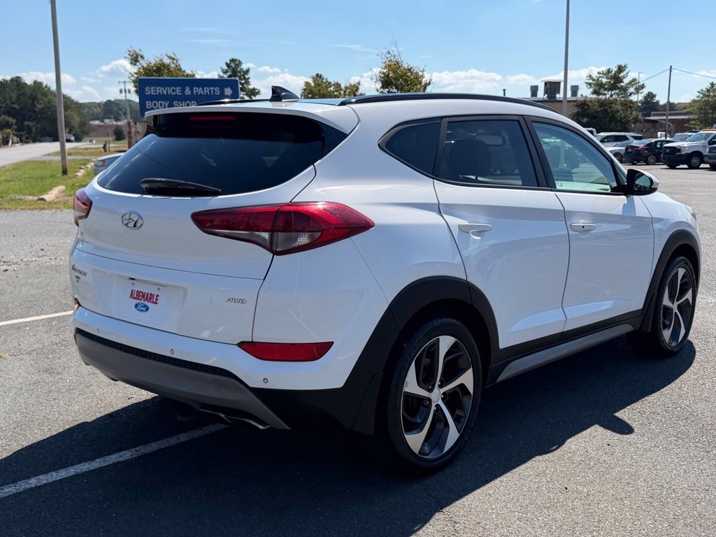 Used 2018 Hyundai Tucson Value AWD/4WD image 3