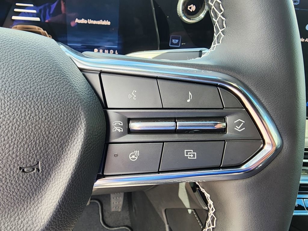 New 2025 Chevrolet Traverse LT image 18