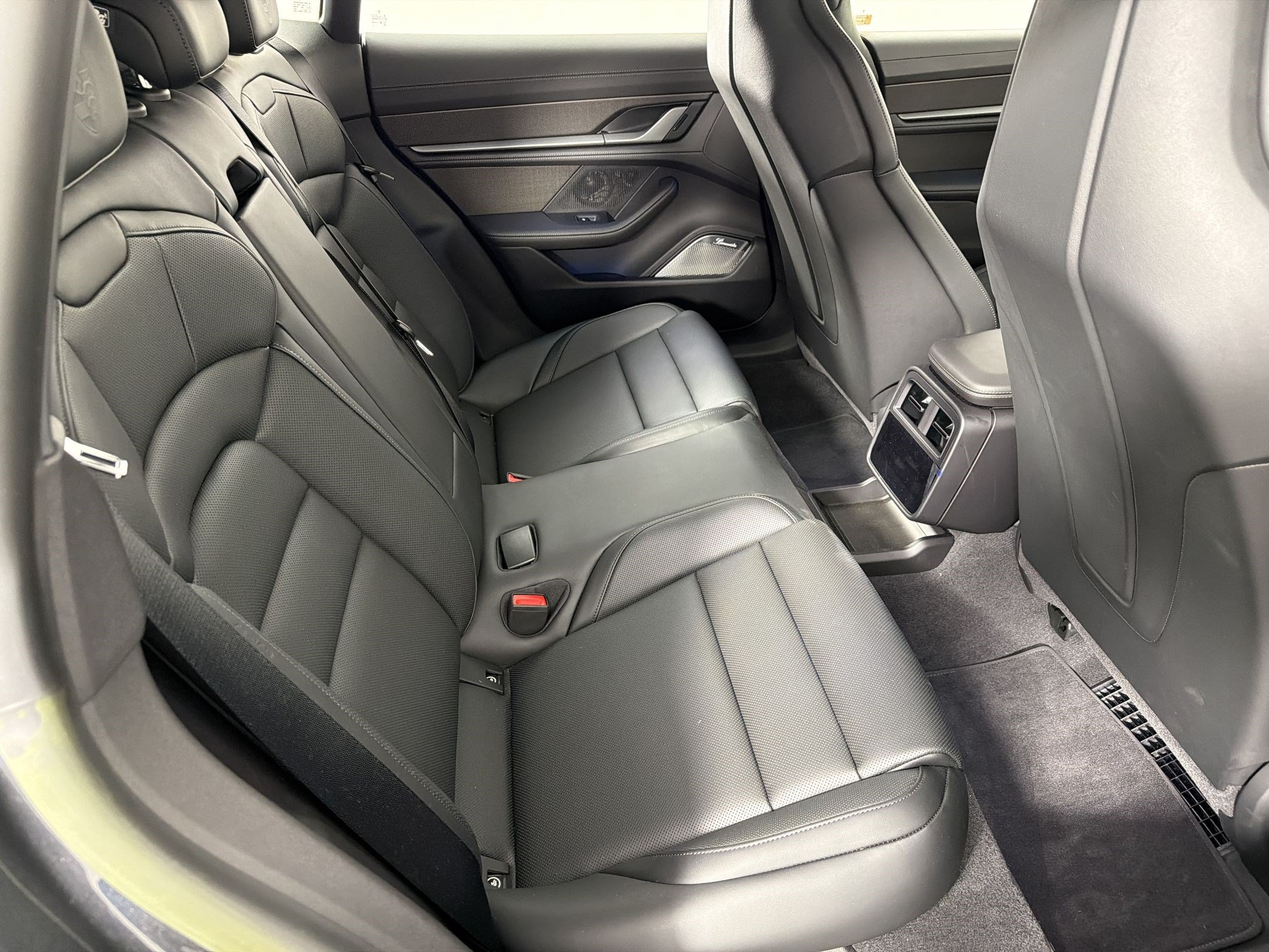Certified 2023 Porsche Taycan Turbo S AWD/4WD image 30