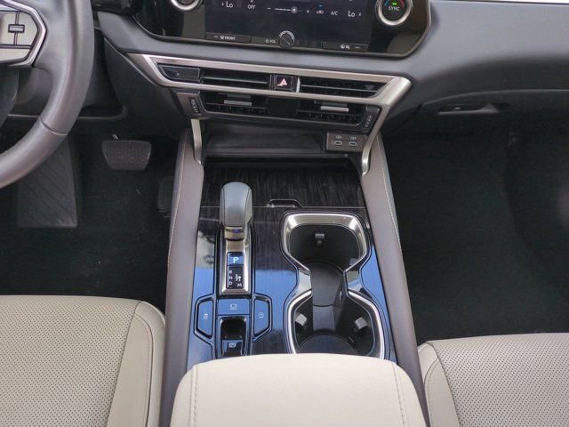 Used 2024 Lexus RX 350 FWD w/ Technology Package image 17