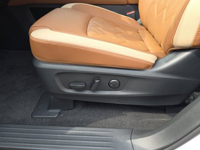 New 2026 Nissan Pathfinder Platinum AWD/4WD image 21