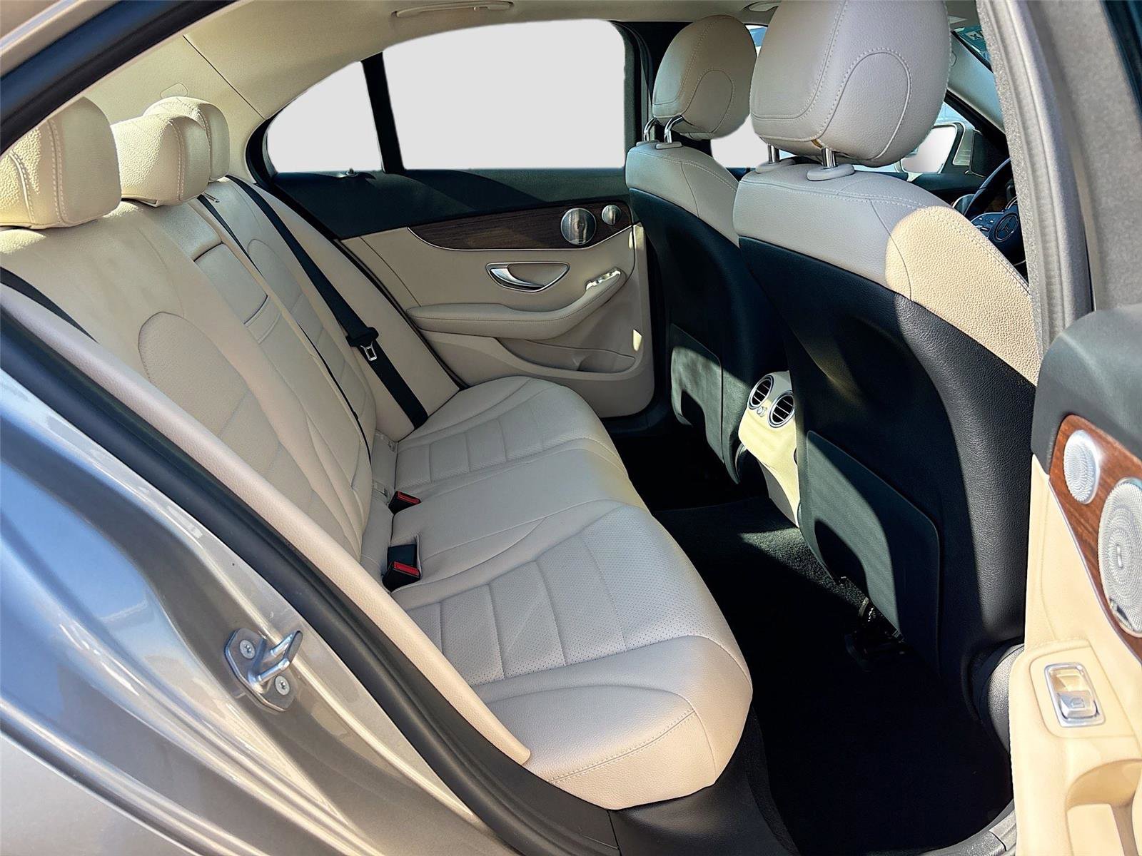 Used 2020 Mercedes-Benz C 300 Sedan image 33