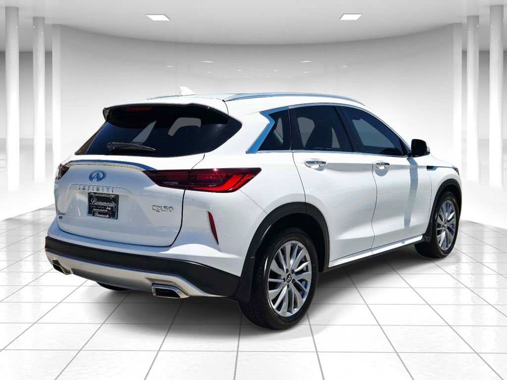 Used 2024 INFINITI QX50 Luxe AWD/4WD image 3