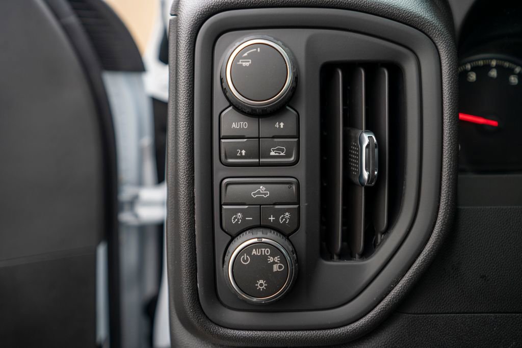 New 2026 Chevrolet Silverado 1500 W/T image 22