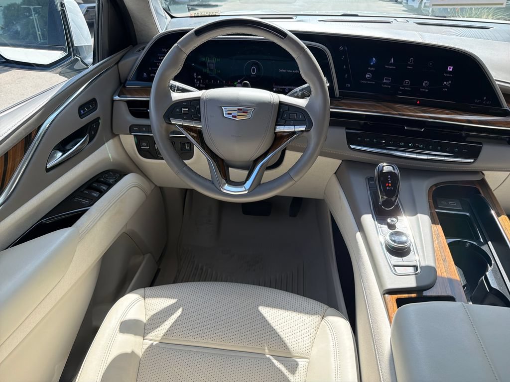 Used 2024 Cadillac Escalade ESV Sport Platinum w/ LPO, Floor Liner Package AWD/4WD image 35