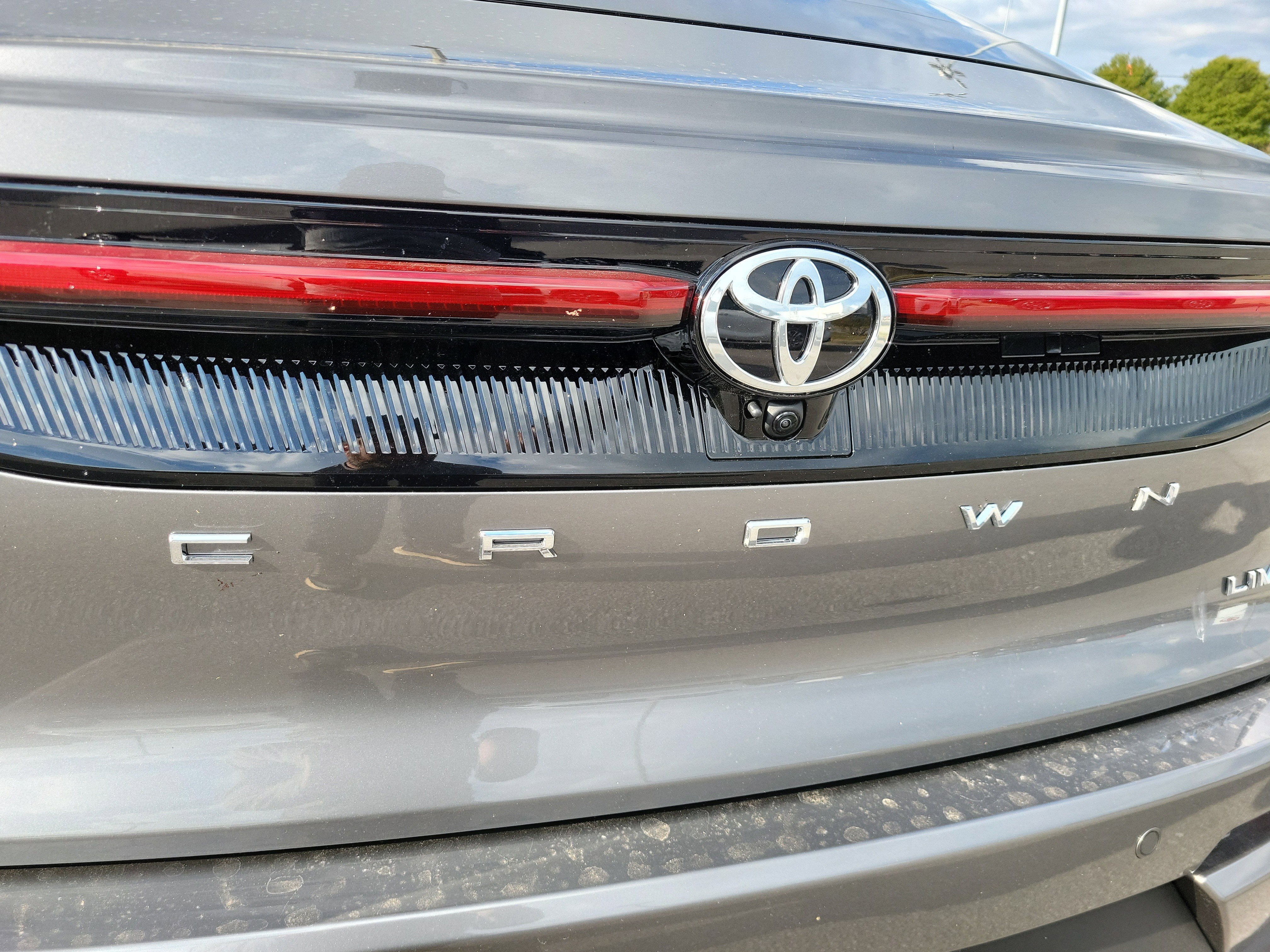 New 2026 Toyota Crown Limited w/ Advanced Technology Package image 9