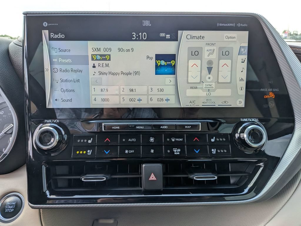 Used 2021 Toyota Highlander Platinum FWD image 23