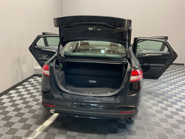 Used 2018 Ford Fusion Energi SE FWD image 29