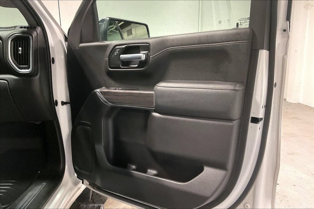 Used 2021 Chevrolet Silverado 1500 LTZ w/ LPO, Dark Essentials Package AWD/4WD image 23
