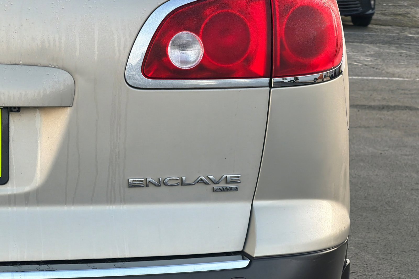 Used 2012 Buick Enclave Premium image 23