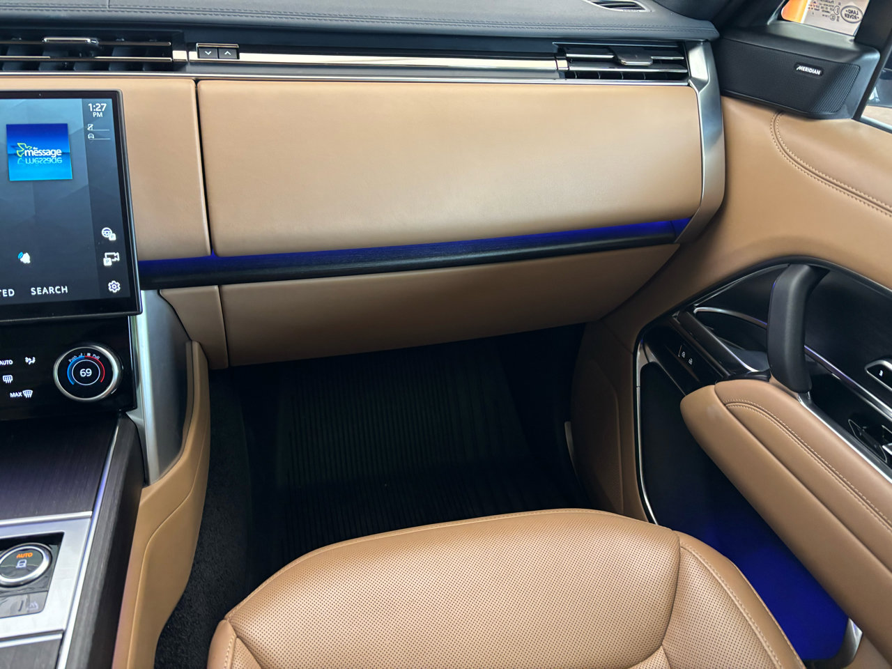 Used 2023 Land Rover Range Rover SE image 14