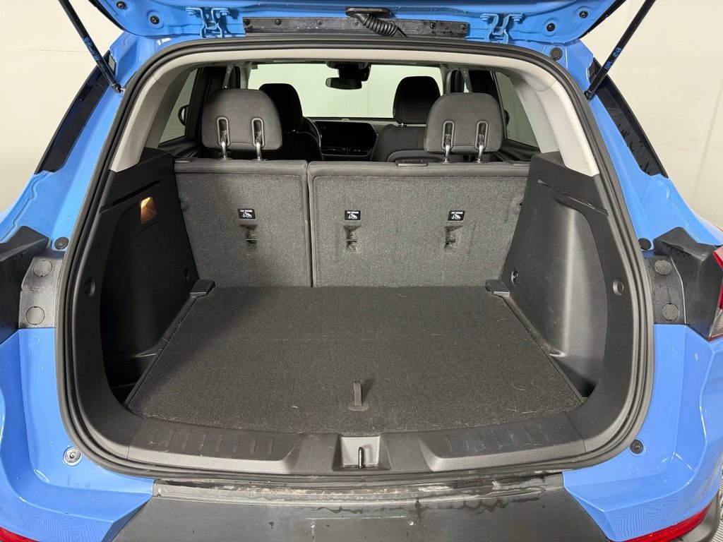 Used 2024 Chevrolet TrailBlazer LT w/ LT Cold Weather Package image 11