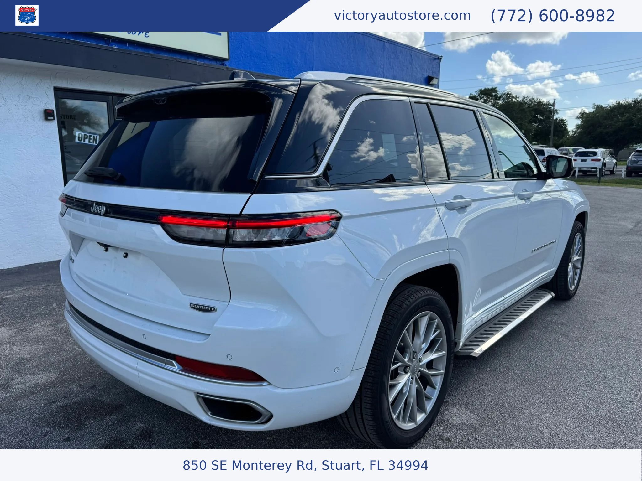 Used 2024 Jeep Grand Cherokee Summit w/ Adv Protech Group IV AWD/4WD image 10