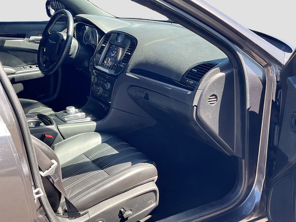 Used 2021 Chrysler 300 S w/ S Model Appearance Package RWD image 28