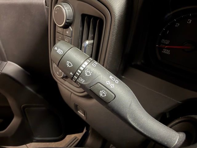 Used 2023 Chevrolet Silverado 1500 Custom image 33