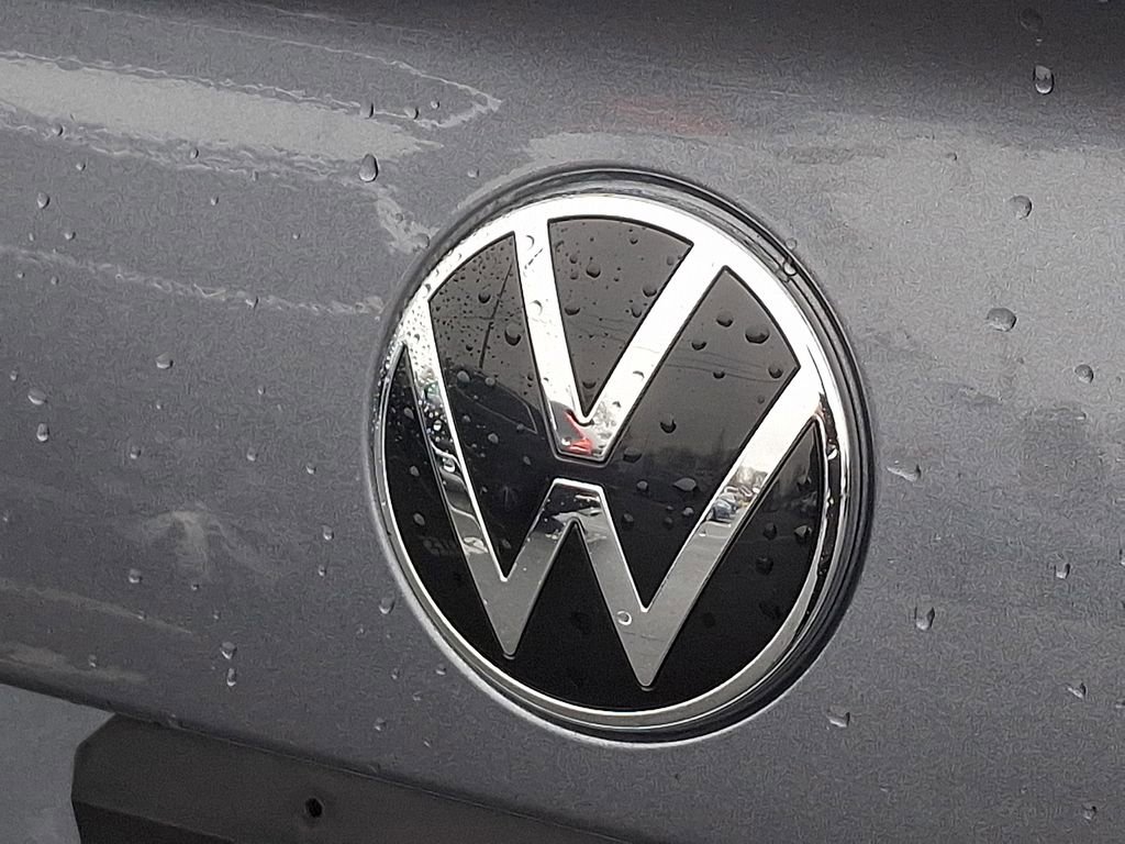 Used 2024 Volkswagen Jetta SE image 31