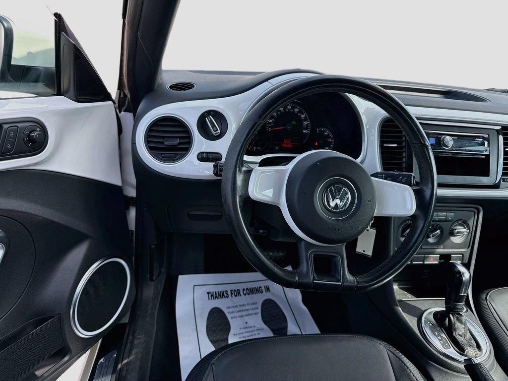 Used 2012 Volkswagen Beetle 2.5 FWD image 24