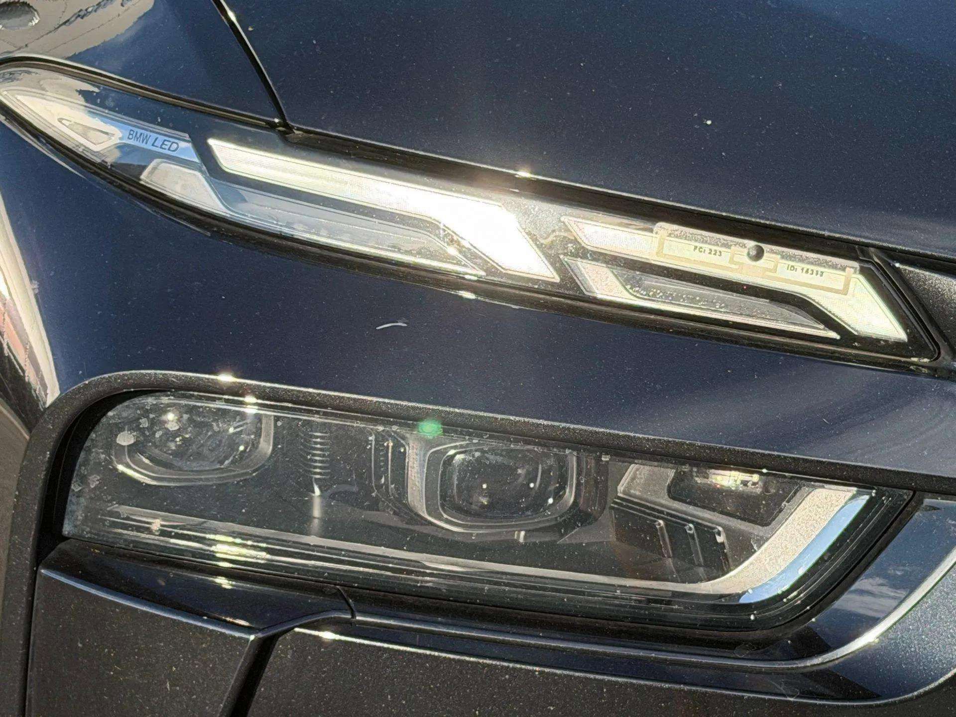 Used 2023 BMW X7 xDrive40i w/ Executive Package image 9