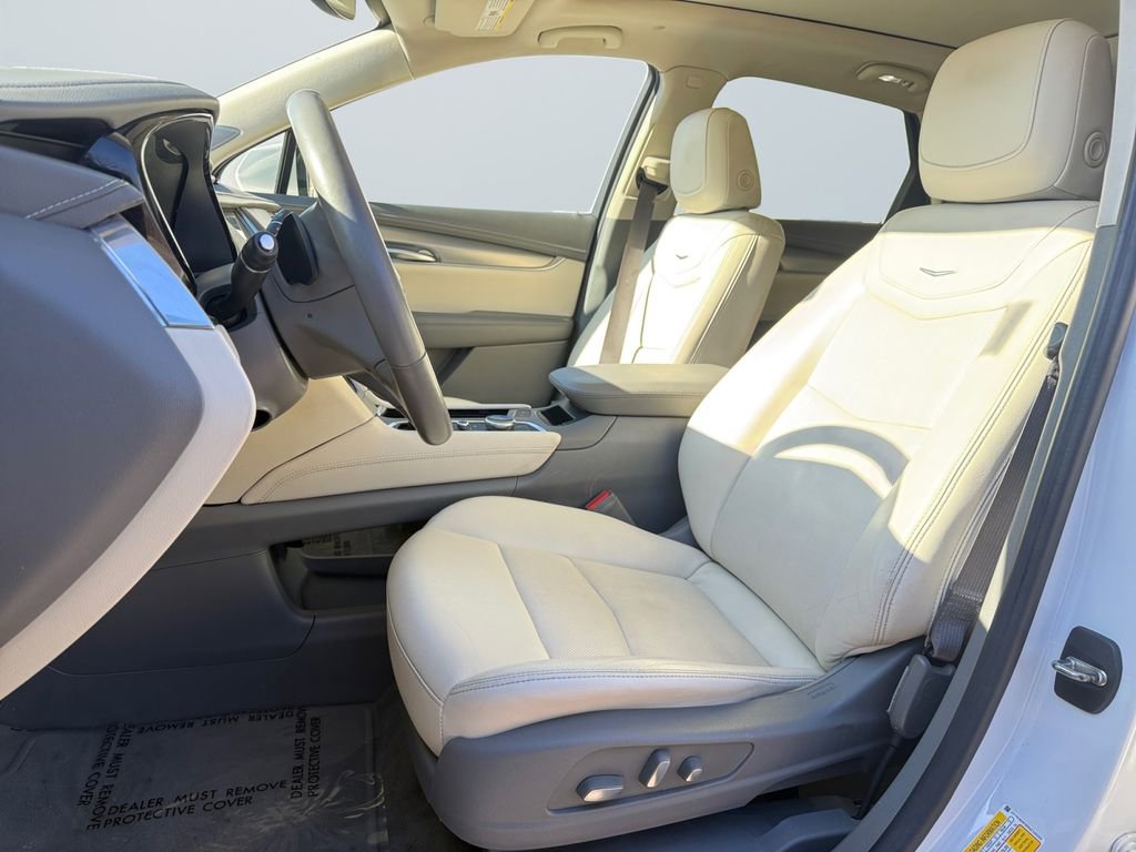 Used 2022 Cadillac XT5 Premium Luxury image 9