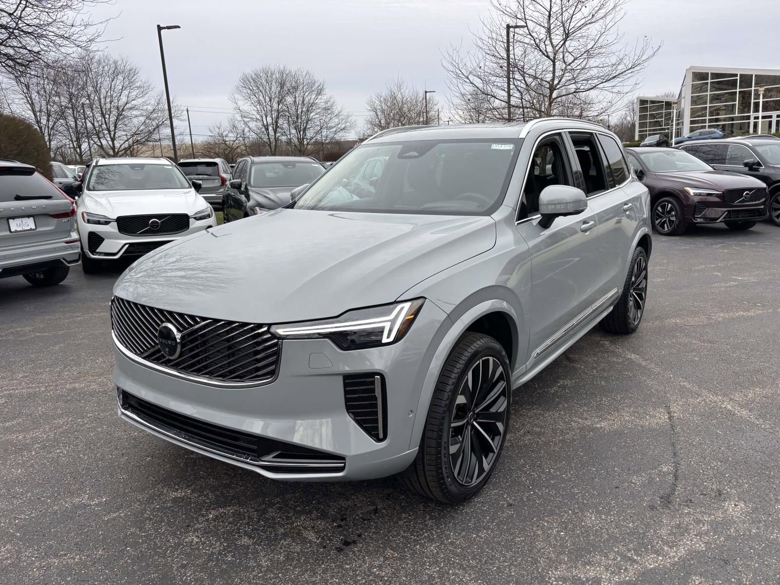 New 2026 Volvo XC90 B6 Ultra w/ Protection Package image 3