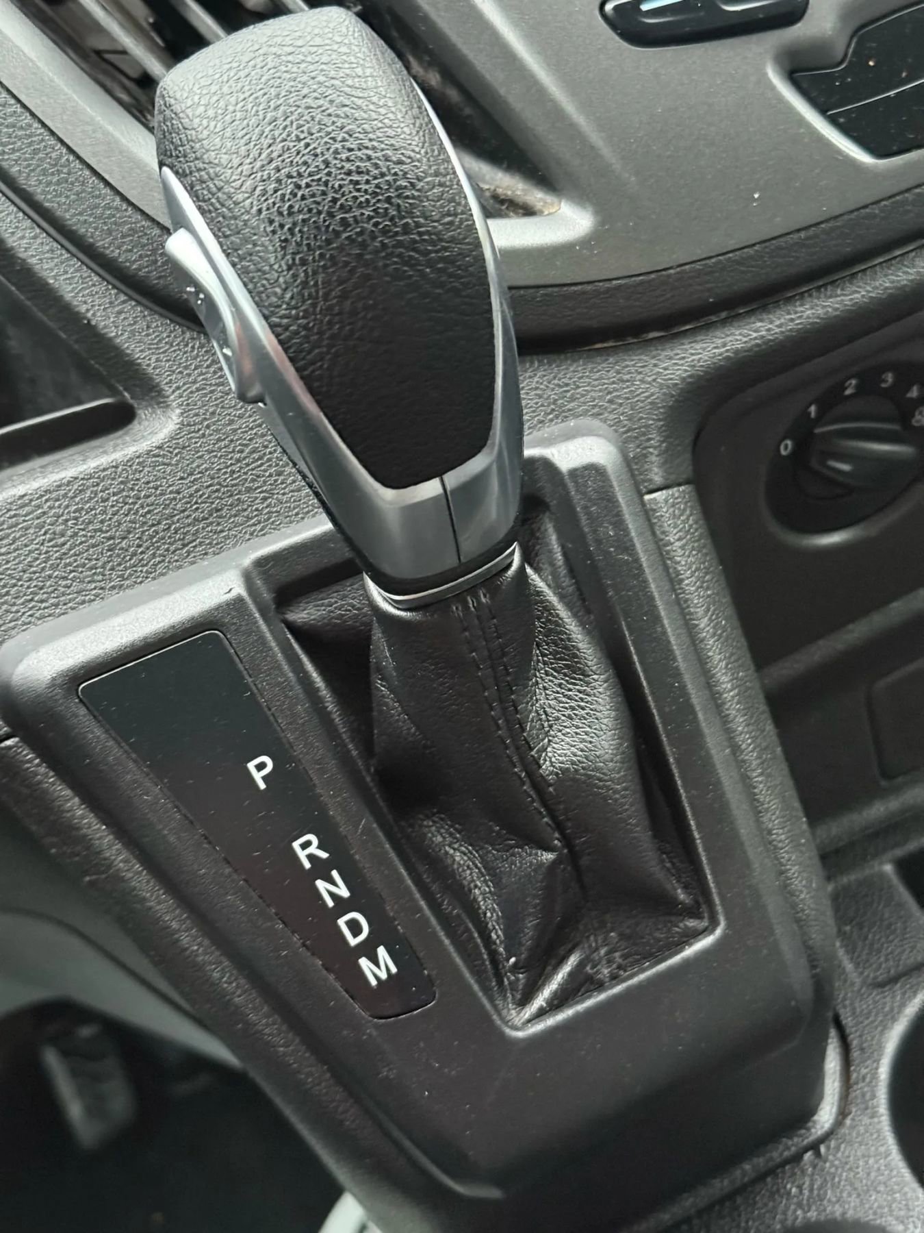 Used 2018 Ford Transit 150 148 Medium Roof image 31