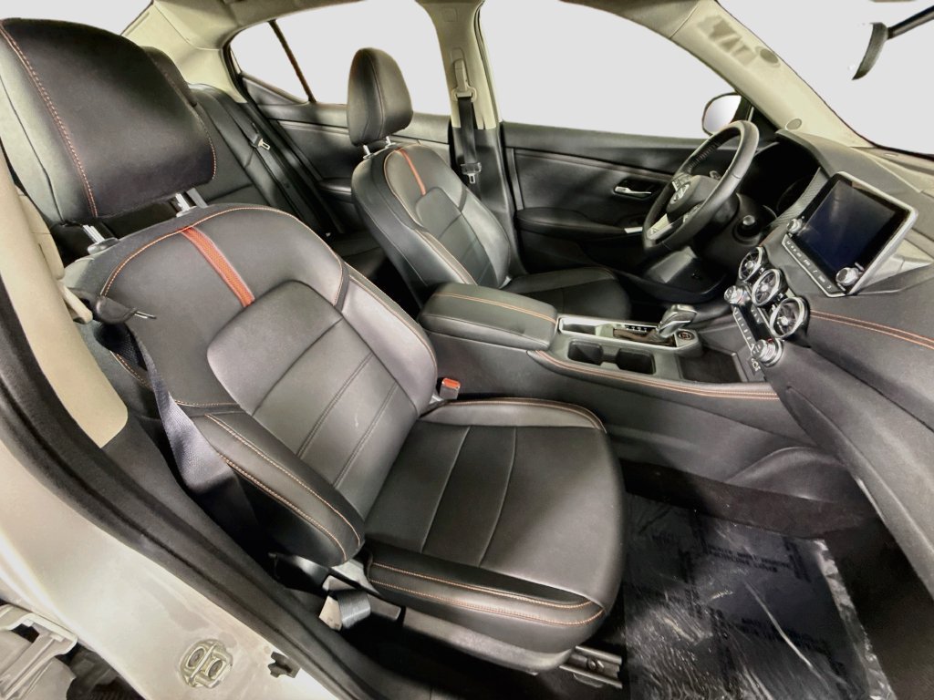 Used 2023 Nissan Sentra SR w/ SR Premium Package FWD image 32