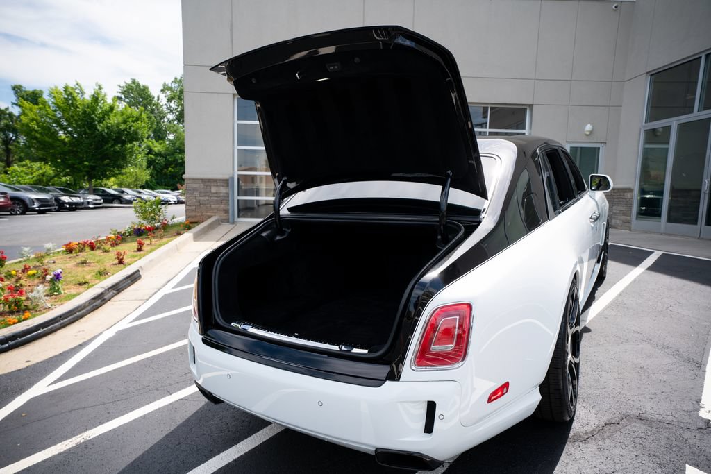 Used 2022 Rolls-Royce Phantom Sedan w/ The Phantom Package RWD image 57