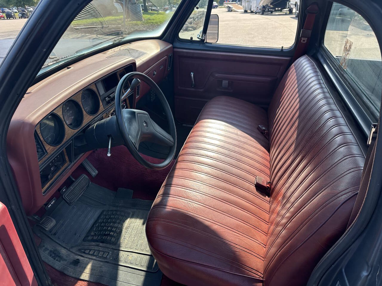 Used 1987 Dodge D/W Truck 100 RWD image 12