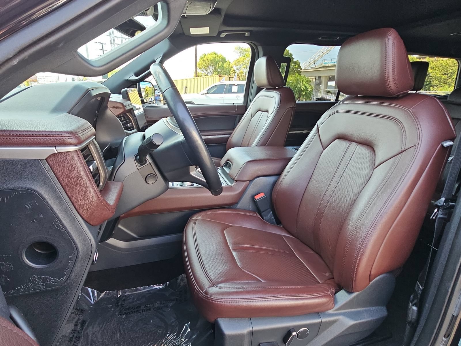 Used 2022 Ford Expedition Limited AWD/4WD image 15