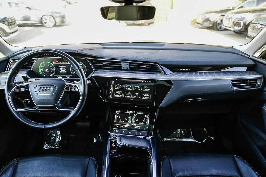Used 2024 Audi Q8 e-tron Premium AWD/4WD image 12