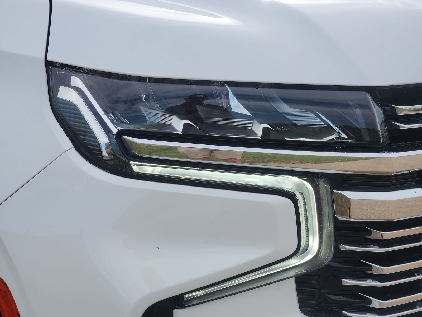 Used 2023 Chevrolet Suburban Premier RWD image 12