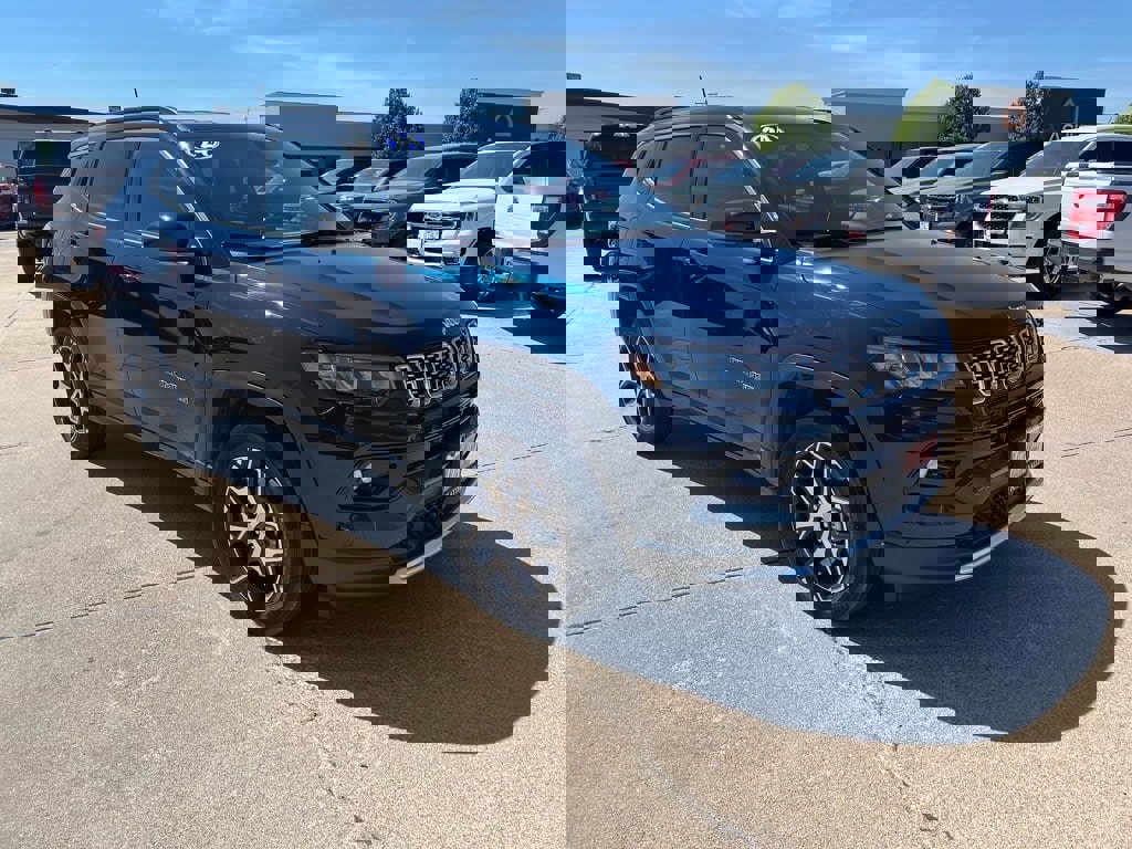 Used 2024 Jeep Compass Limited image 8