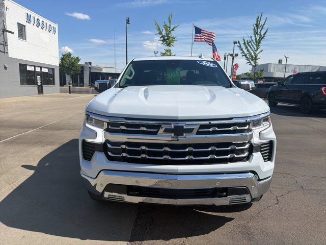 Used 2026 Chevrolet Silverado 1500 LTZ w/ LTZ Premium Package AWD/4WD image 2