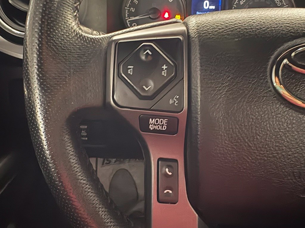 Used 2021 Toyota Tacoma TRD Off-Road w/ Technology Package AWD/4WD image 22