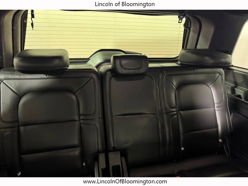 Used 2019 Lincoln Navigator Select AWD/4WD image 21