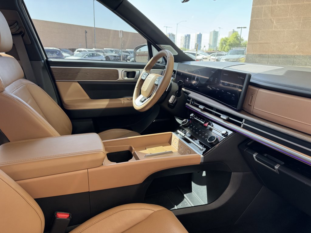 Used 2024 Hyundai Santa Fe Limited image 43