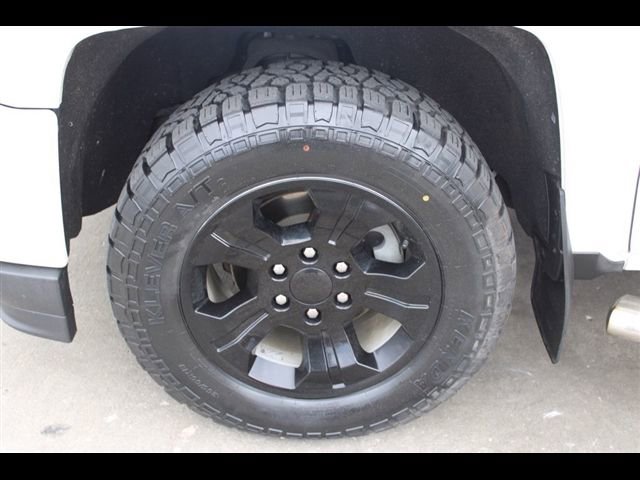 Used 2018 Chevrolet Silverado 1500 LT w/ All Star Edition AWD/4WD image 11