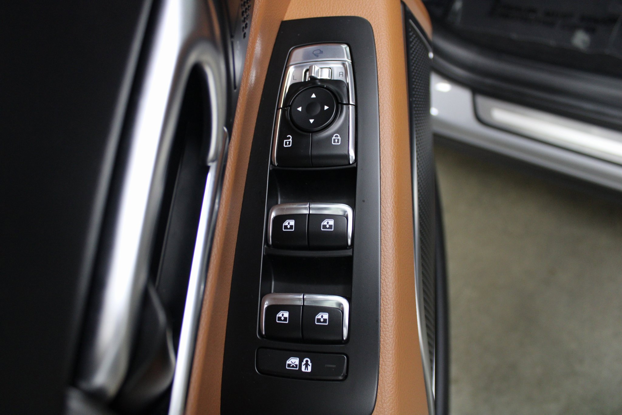 Used 2025 Kia Telluride SX Prestige X-Pro image 13