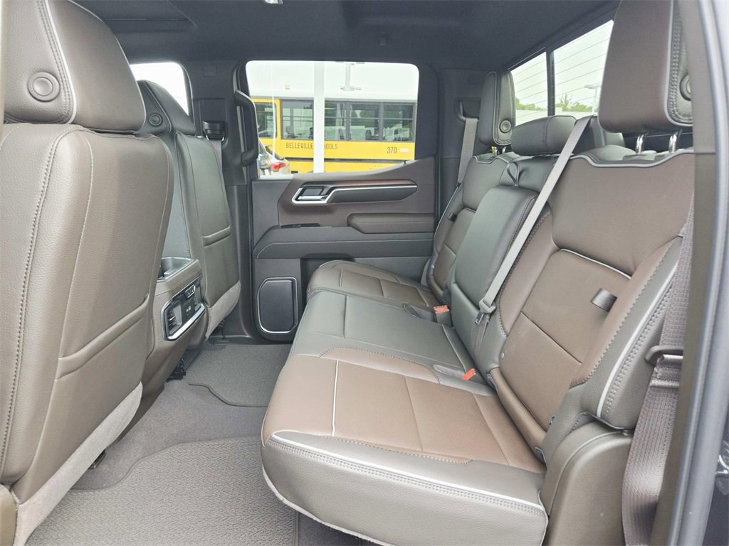 New 2026 GMC Sierra 1500 Denali w/ Denali Reserve Package image 15