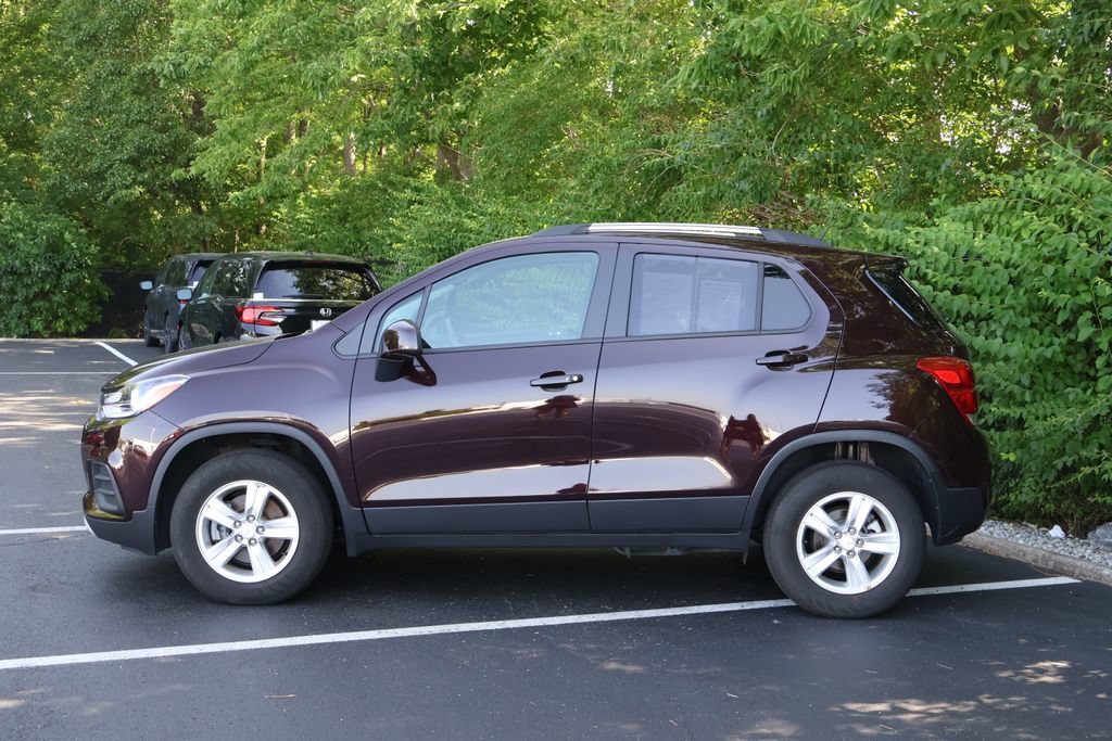 Certified 2022 Chevrolet Trax LT w/ LT Convenience Package AWD/4WD image 4
