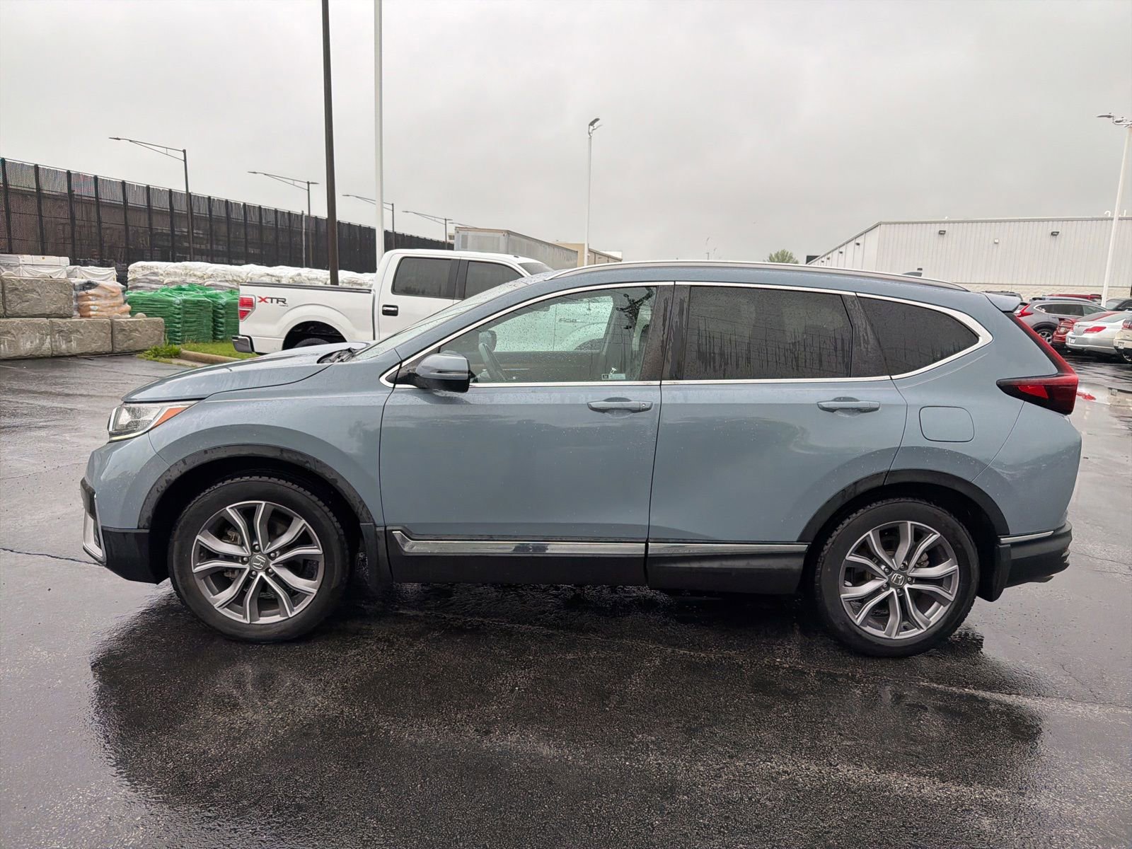 Used 2020 Honda CR-V Touring image 3