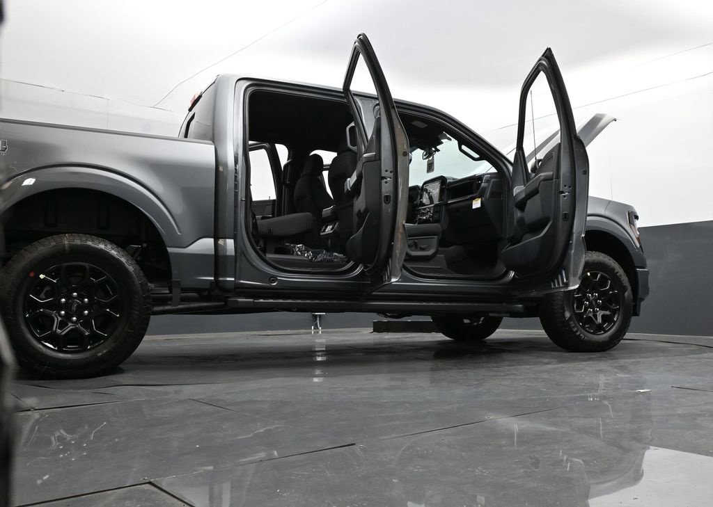 New 2026 Ford F150 XLT w/ Equipment Group 302A MID AWD/4WD image 34