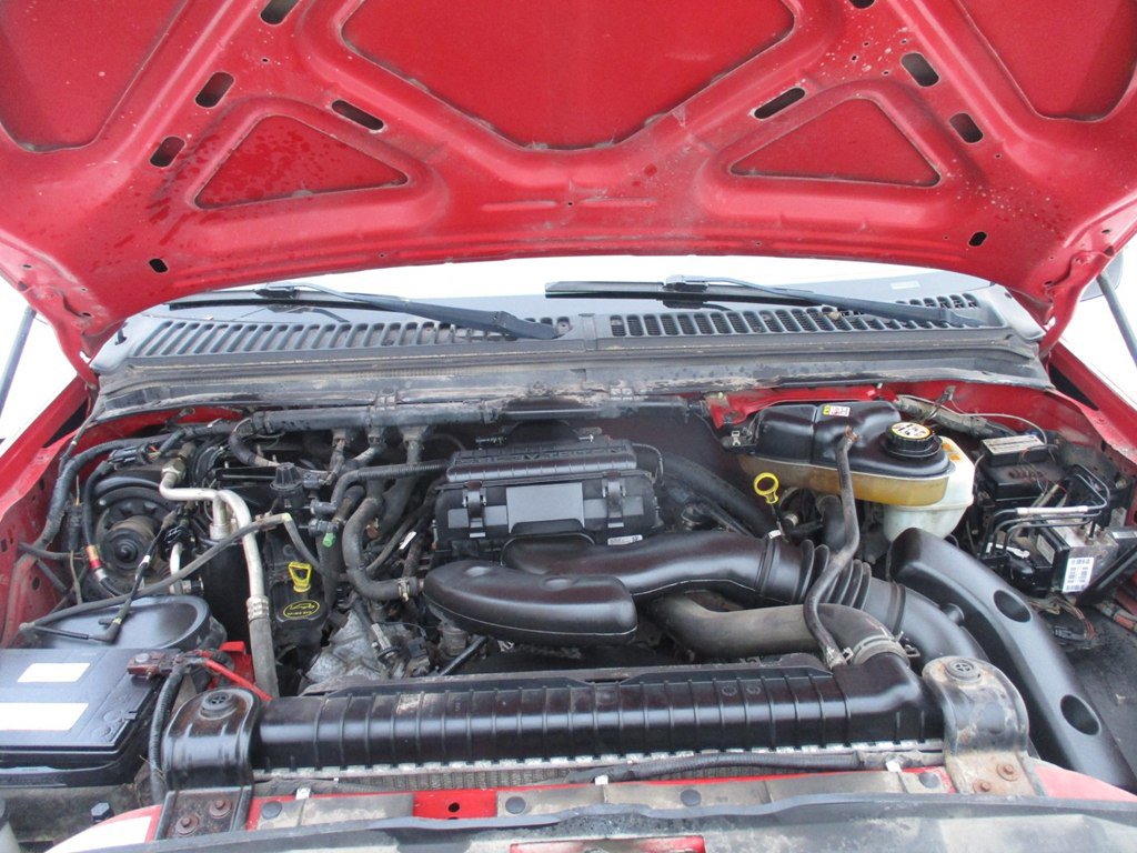 Used 2005 Ford F250 4x4 Regular Cab Super Duty image 11