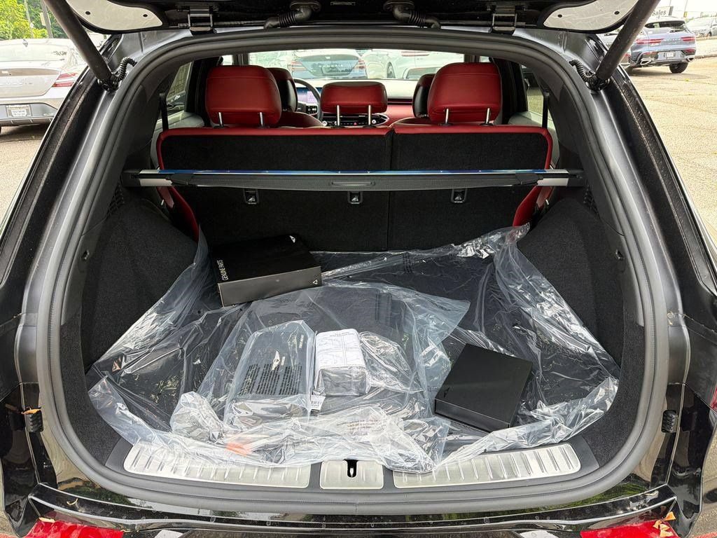 New 2026 Genesis GV70 3.5T Sport Advanced AWD/4WD image 18