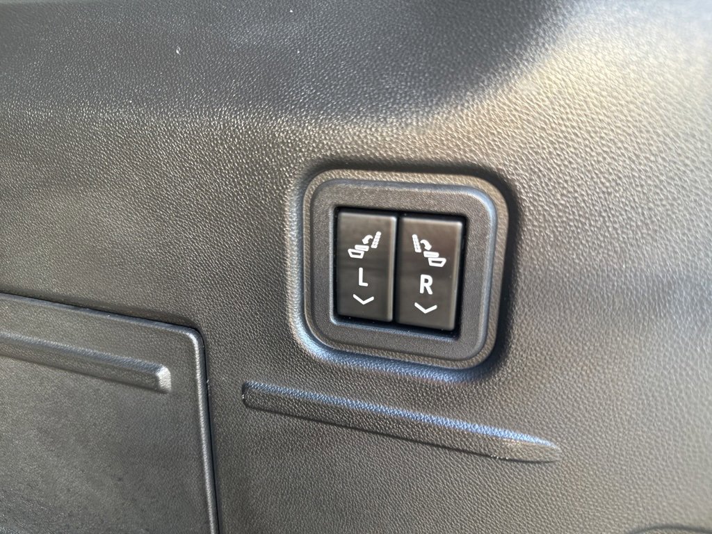 Used 2024 GMC Hummer EV 3X image 38