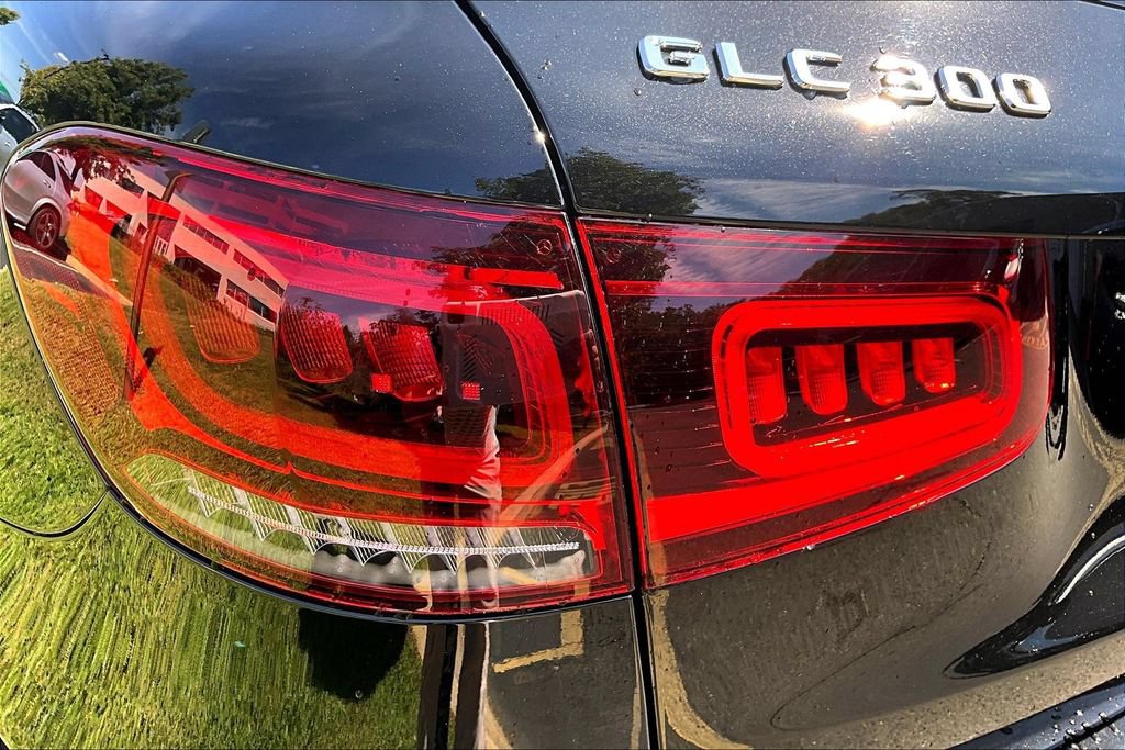 Certified 2022 Mercedes-Benz GLC 300 4MATIC image 31