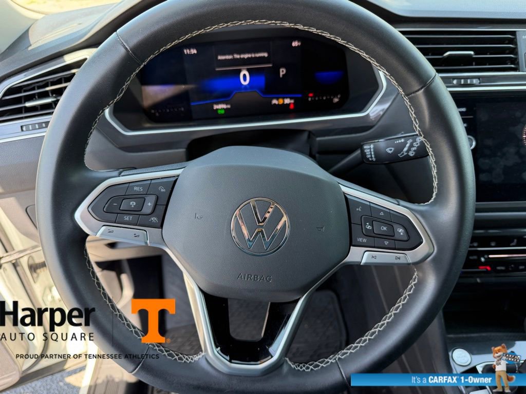 Used 2022 Volkswagen Tiguan SE image 16