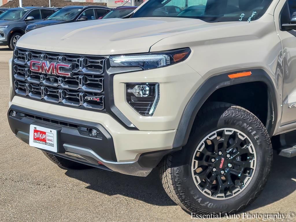 Used 2026 GMC Canyon AT4 w/ Technology Plus Package AWD/4WD image 4