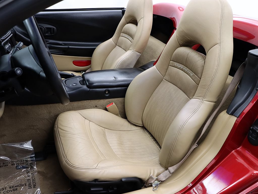 Used 2002 Chevrolet Corvette Convertible w/ Preferred Equipment Group2 RWD image 13
